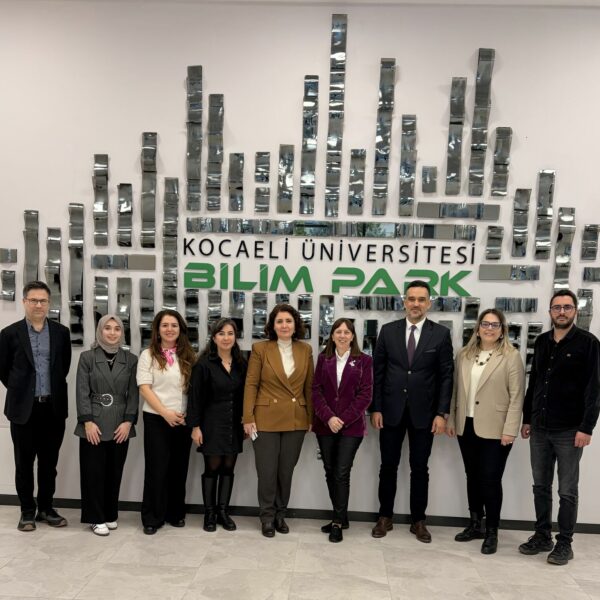 Üniversite-Sanayi İş Birliğinde Güçlü Adımlar: Kocaeli Üniversitesi Bilimpark Ziyareti!